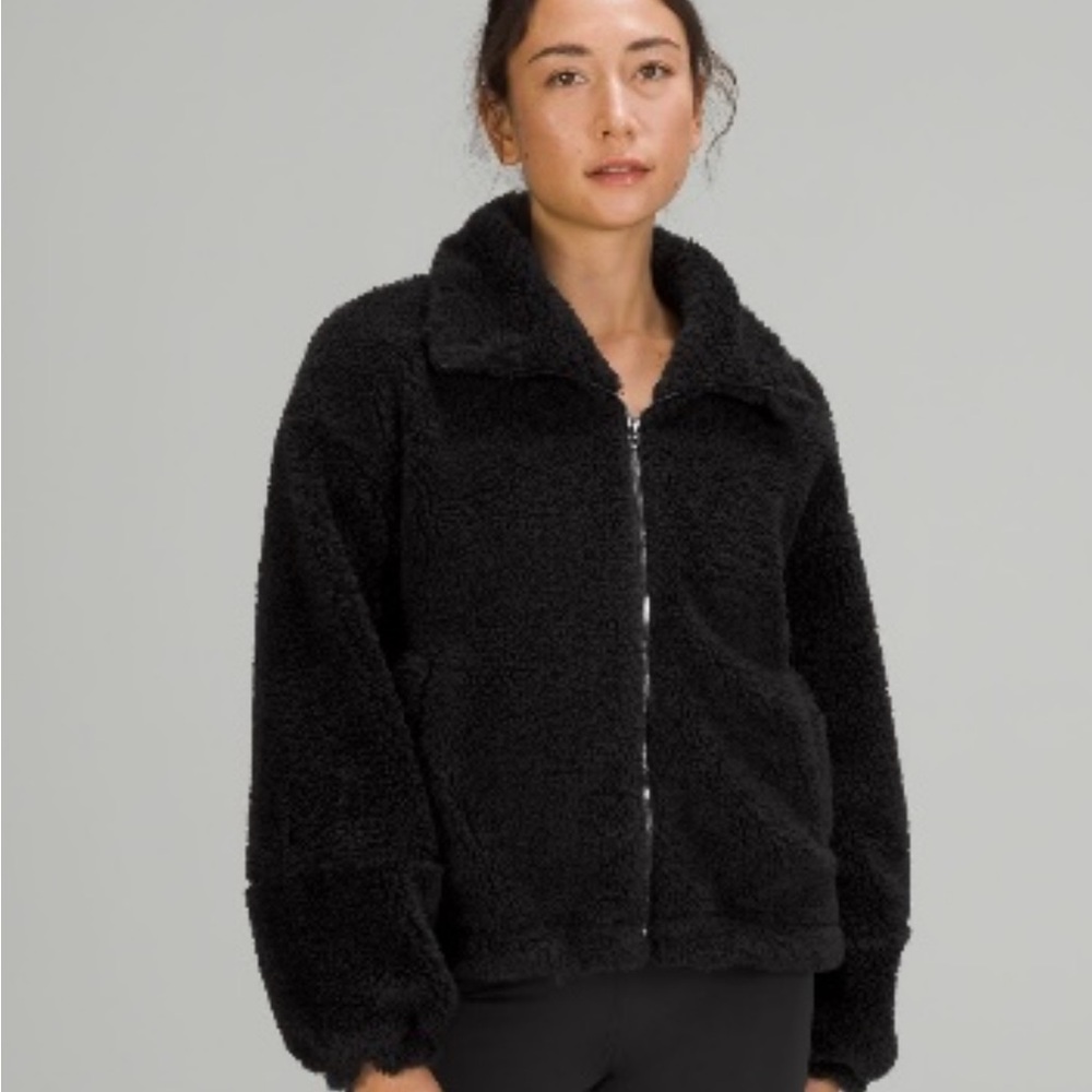 Lululemon cinchable fleece jacket